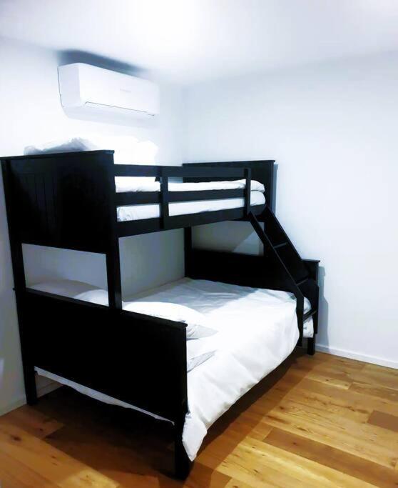 Apartment 3 Bedroom Family Near Chadstone